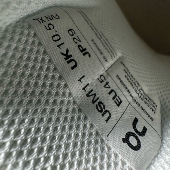 On Running On Cloud Roger’s white and acai. Us Men’s 11 - Picture 9 of 10